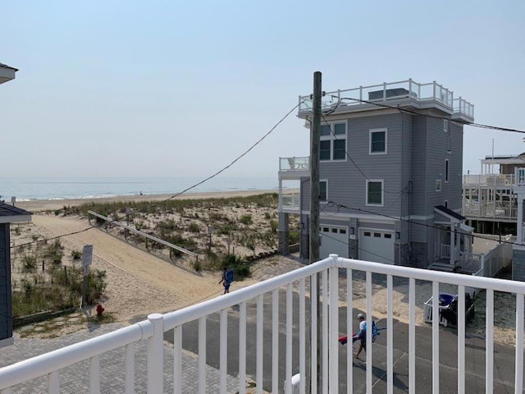 Вилла Crown Jewel 17025 Brant Beach Экстерьер фото